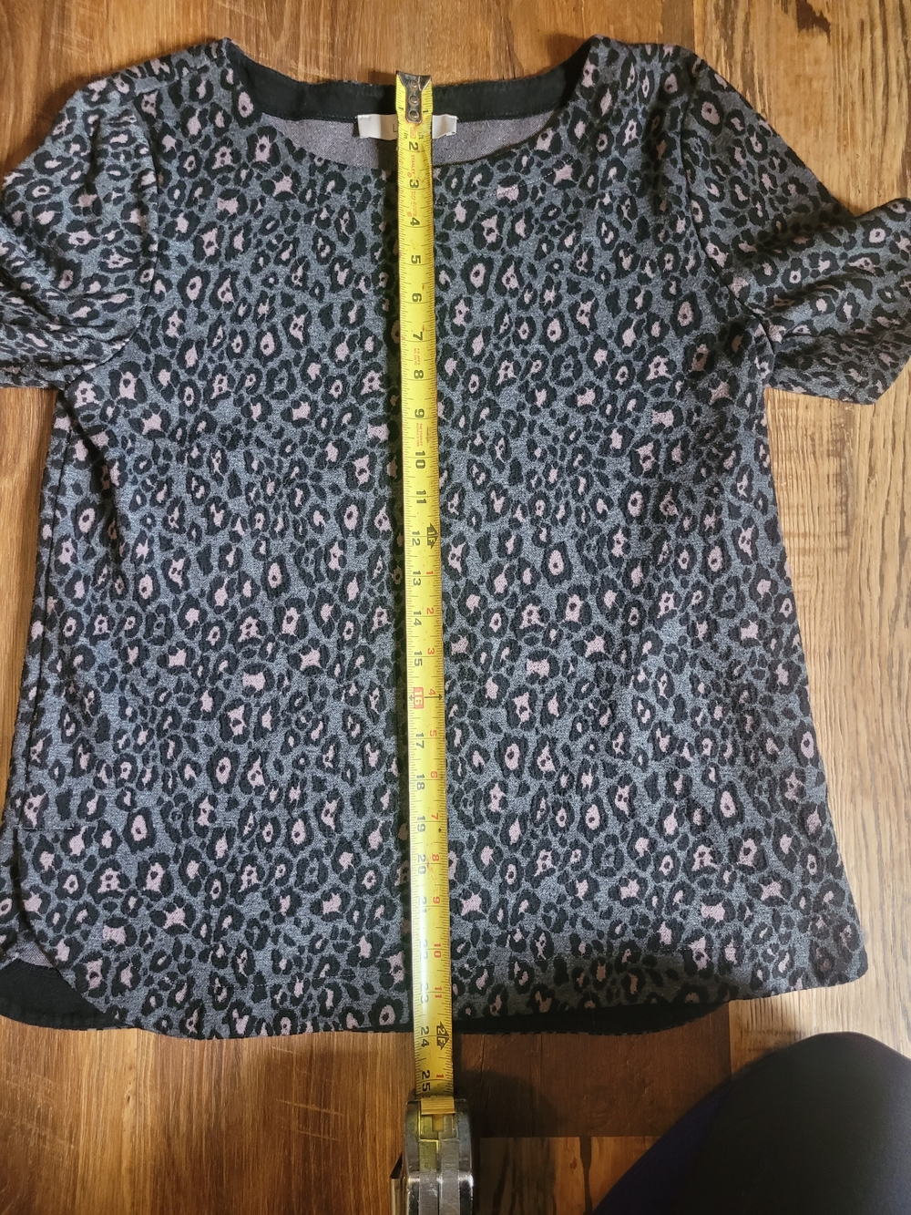 LOFT Black and Pink Leopard Print Short Sleeve Top - Picture 8 of 8